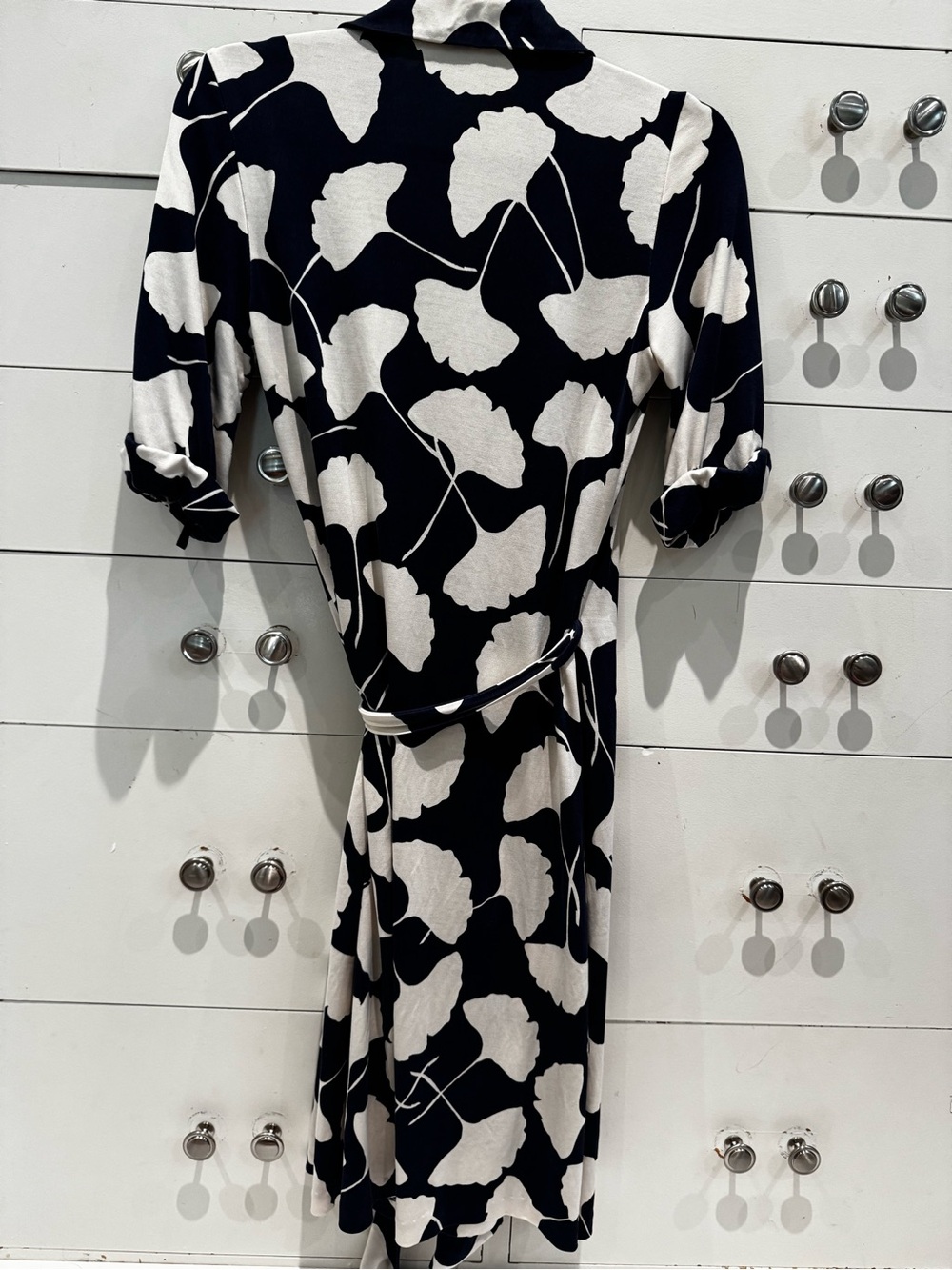 Diane Von Furstenberg Navy and White Printed Wrap Dress - Picture 7 of 7